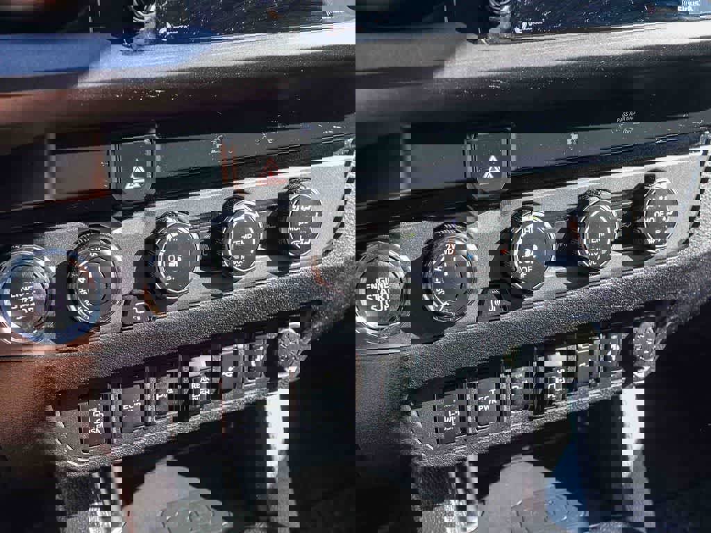 Used 2020 Toyota Tacoma TRD Off-Road w/ Technology Package image 21