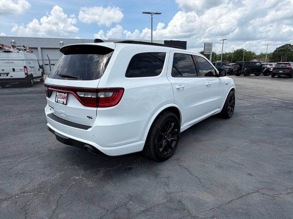 Used 2023 Dodge Durango R/T w/ Tow 'N Go Package AWD/4WD image 11