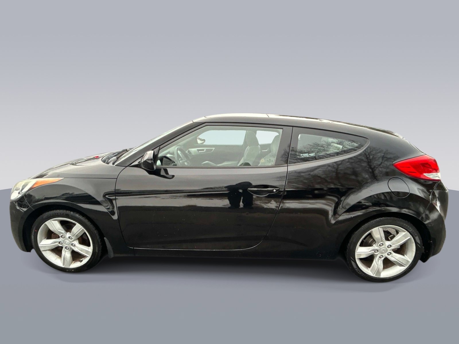 Used 2014 Hyundai Veloster w/ Style Package 02 FWD image 6
