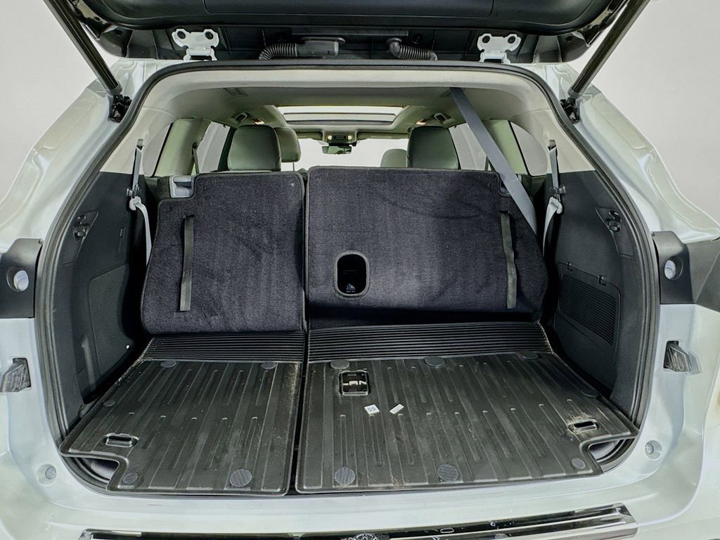 Used 2022 Toyota Highlander Platinum image 33