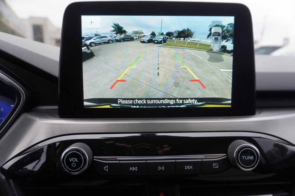 Certified 2022 Ford Escape Titanium image 14