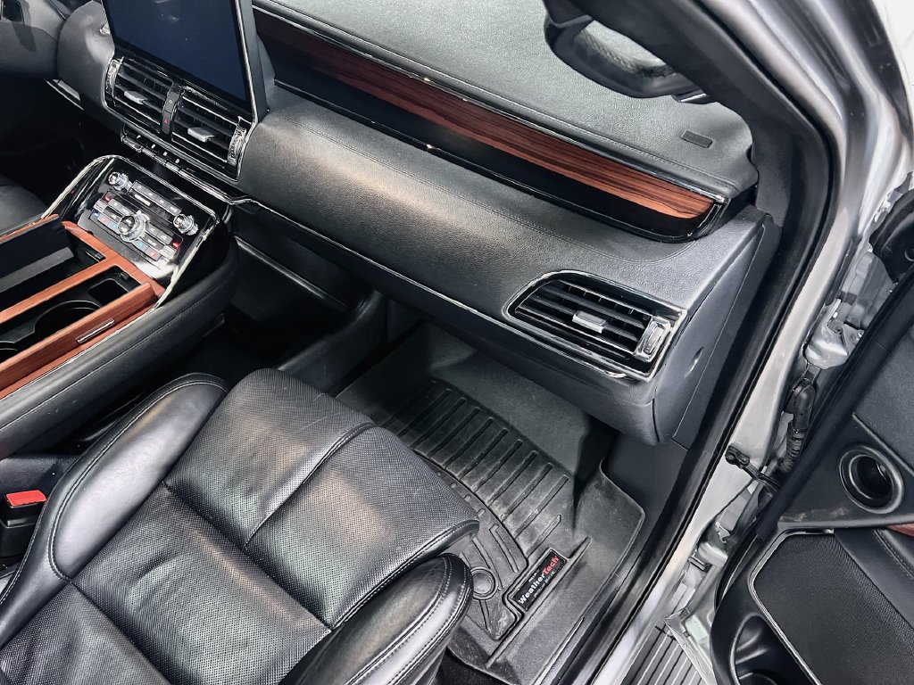 Used 2022 Lincoln Navigator Reserve RWD image 30