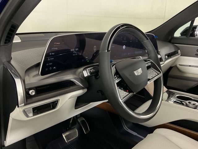 New 2026 Cadillac Vistiq Sport w/ LPO, Floor Liner Package image 16