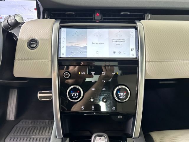 Used 2023 Land Rover Discovery Sport SE R-Dynamic image 21