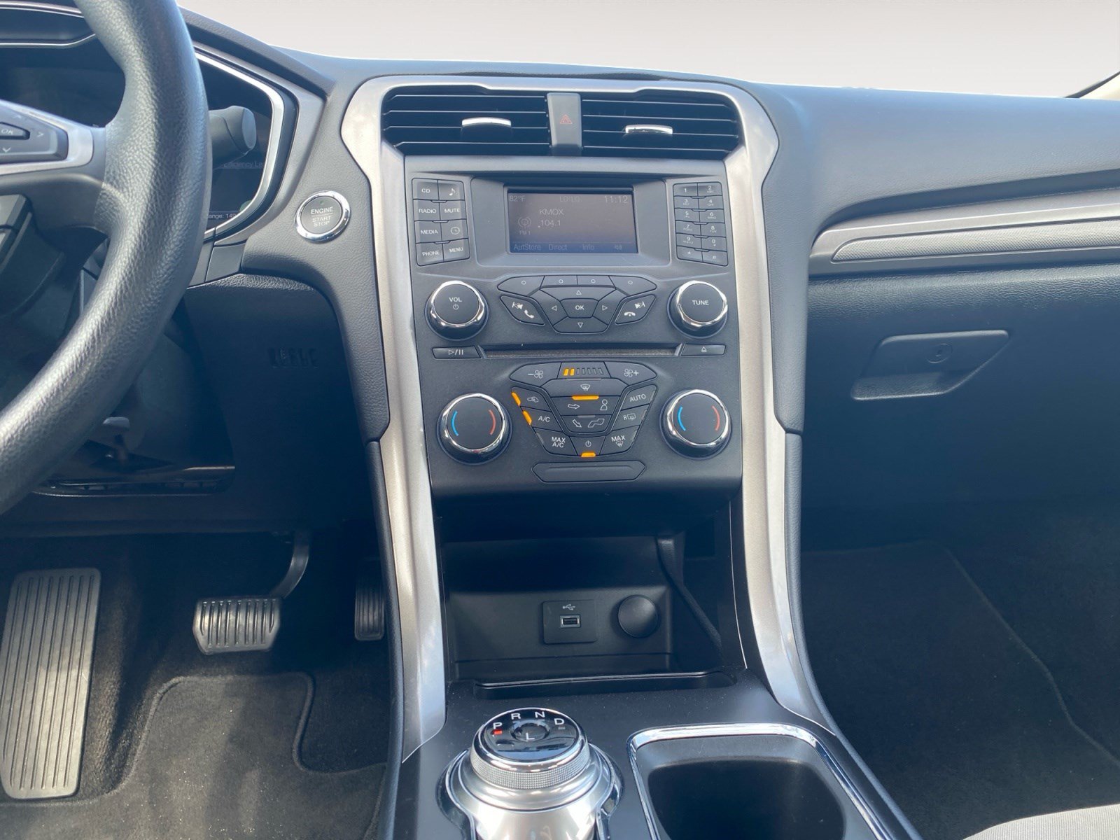 Used 2018 Ford Fusion S FWD image 14