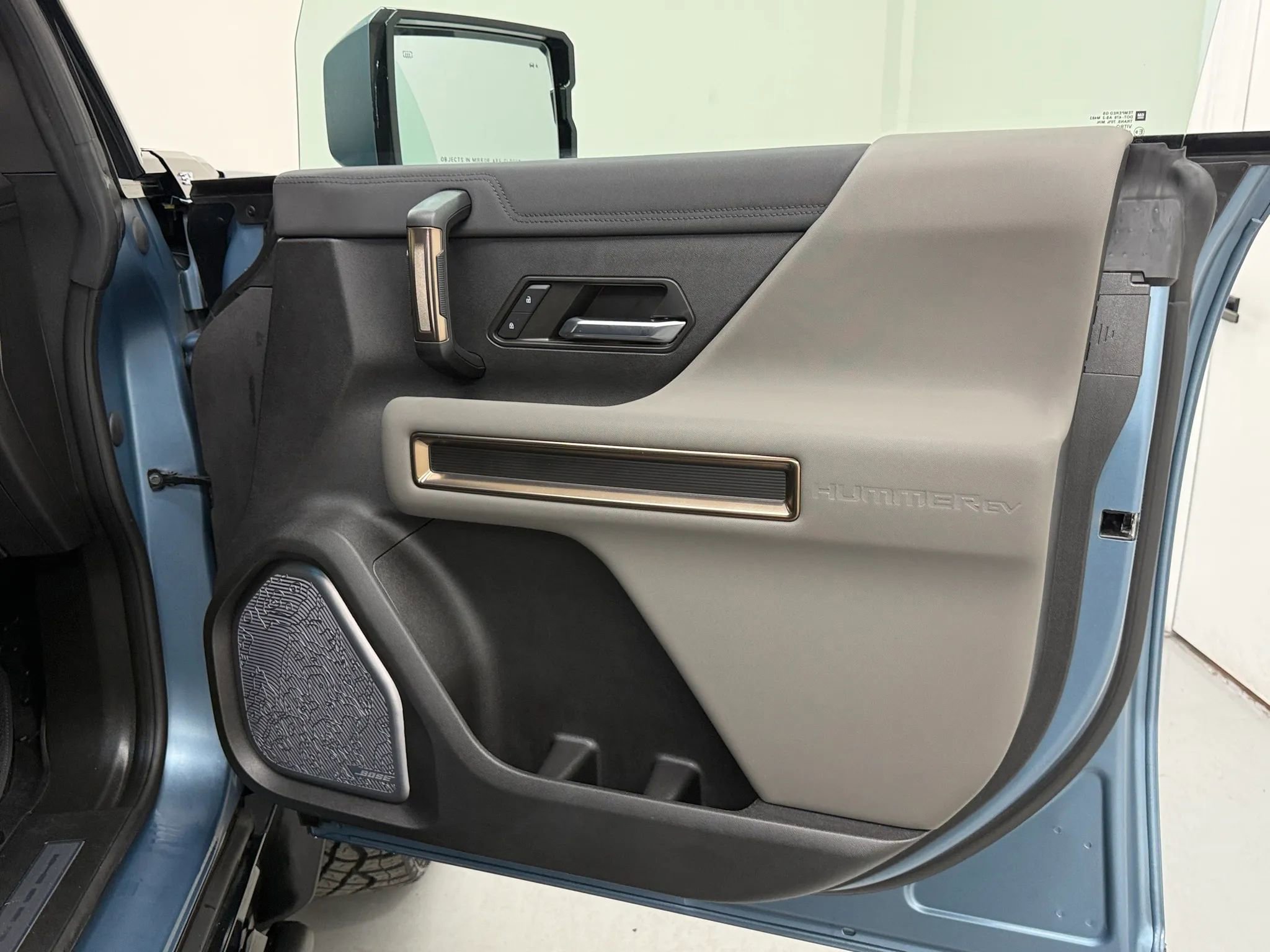 Used 2024 GMC Hummer EV 3X w/ Omega Edition image 17