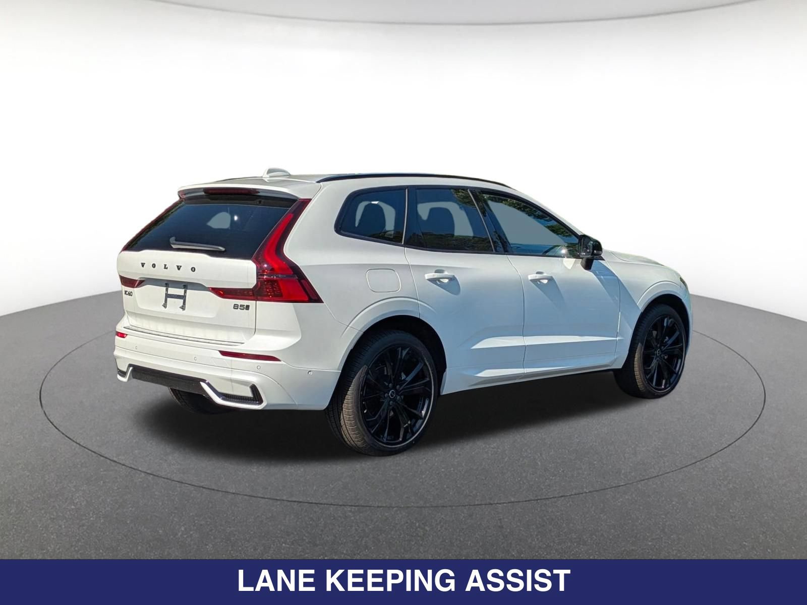New 2026 Volvo XC60 B5 Ultra w/ Protection Package Premier AWD/4WD image 5
