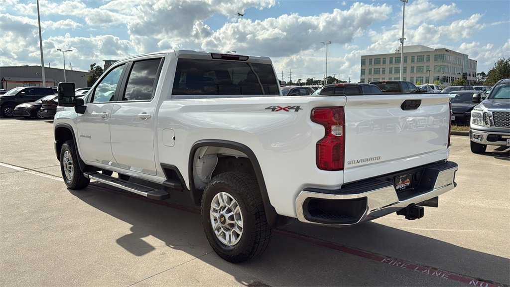 Used 2024 Chevrolet Silverado 2500 LT image 5