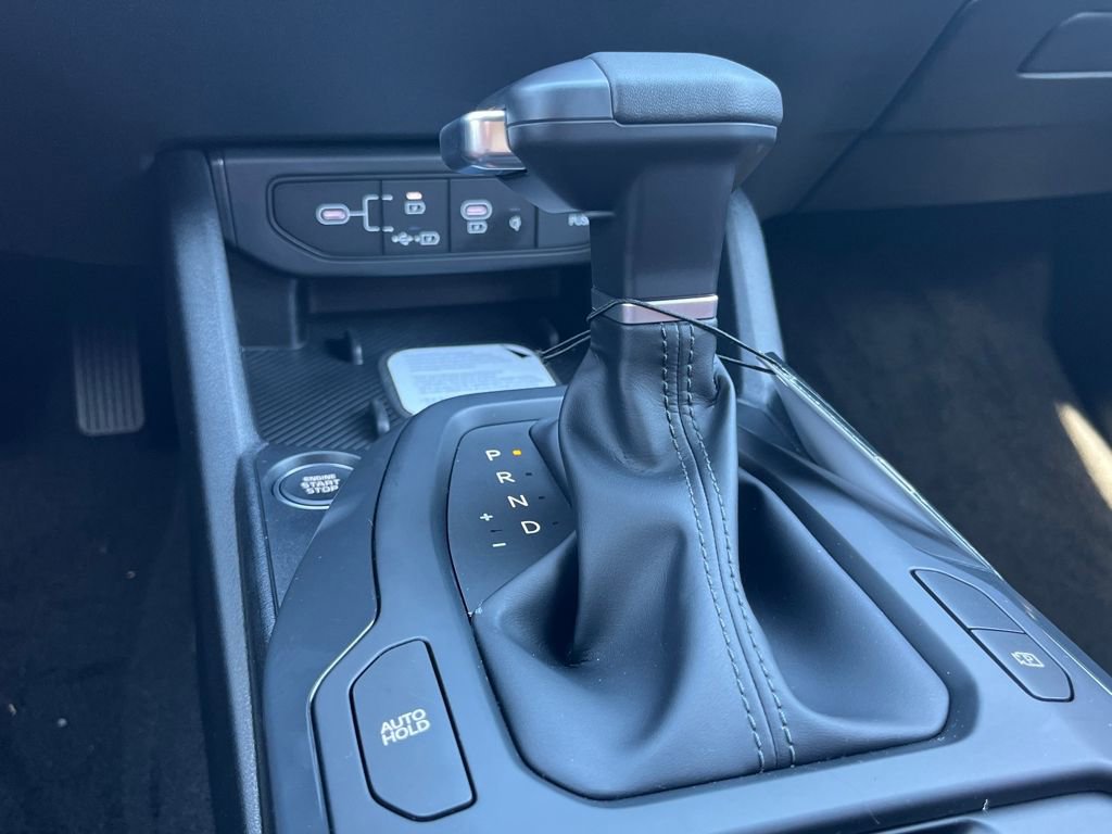 New 2025 Kia K4 GT-Line image 32