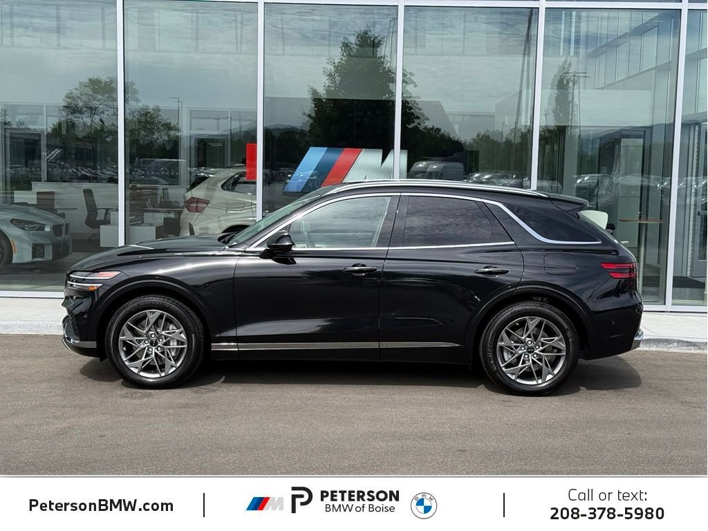 Used 2026 Genesis GV70 2.5T Advanced AWD/4WD image 2