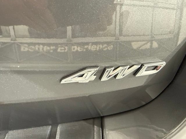Used 2022 Ford Explorer XLT w/ Equipment Group 202A AWD/4WD image 10