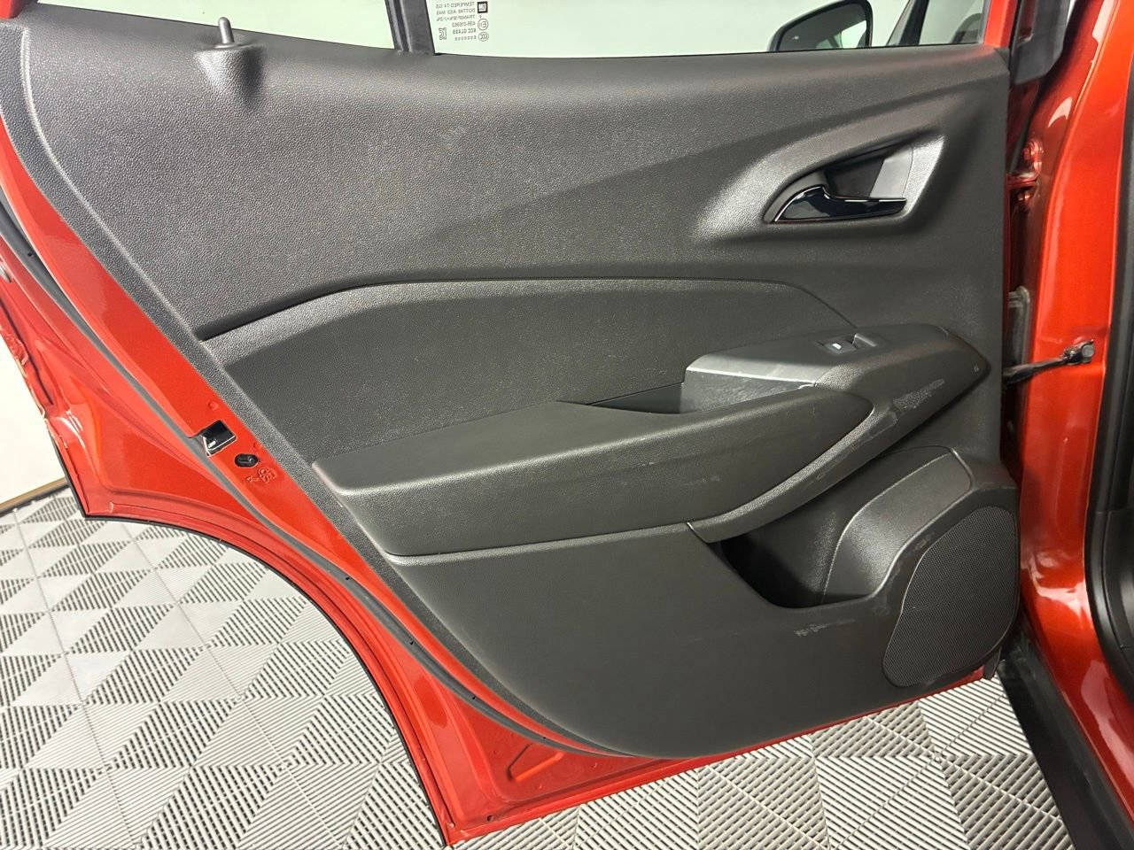 Used 2024 Chevrolet Trax RS w/ Driver Confidence Package image 22