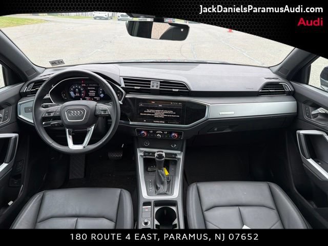 Used 2024 Audi Q3 2.0T Premium AWD/4WD image 7