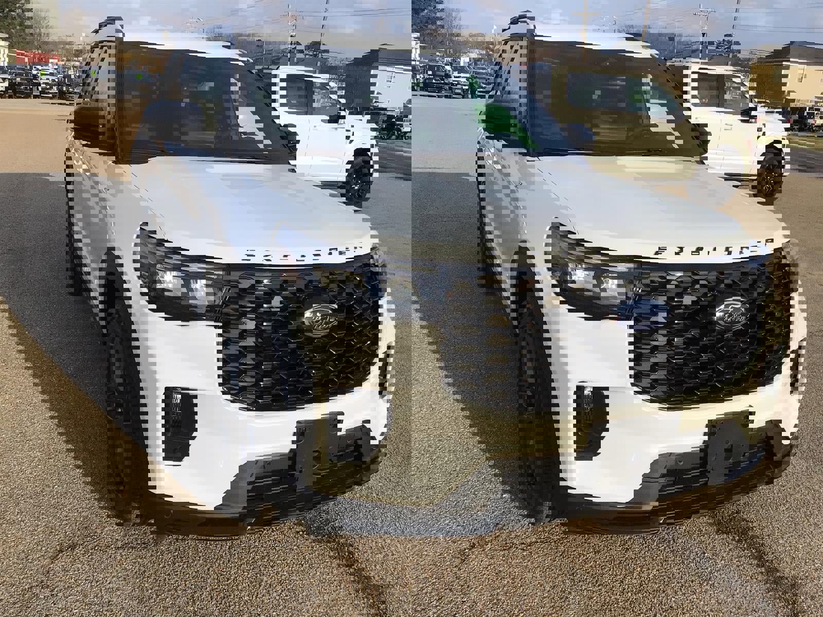 New 2026 Ford Explorer ST-Line w/ ST-Line Street Pack image 5