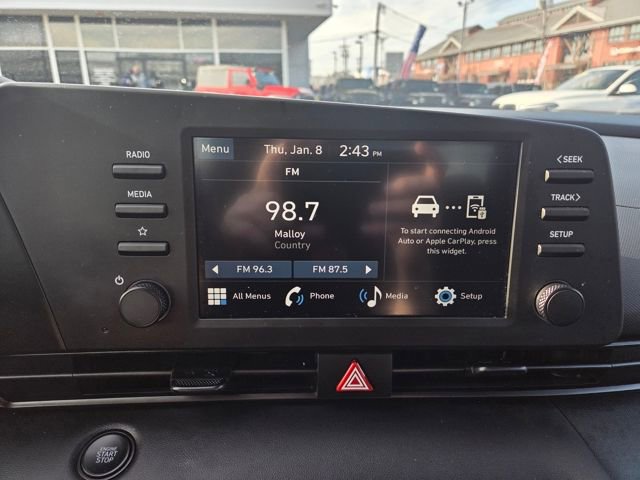 Used 2025 Hyundai Elantra Sport image 27