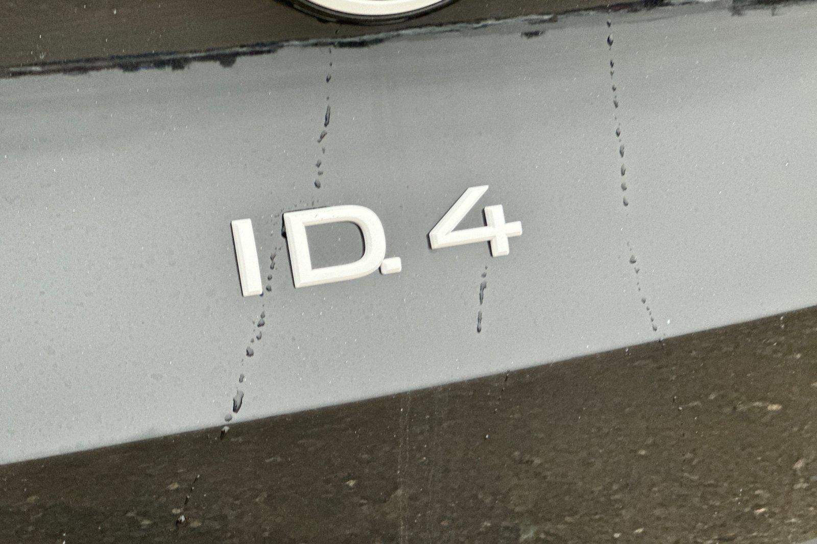 New 2025 Volkswagen ID.4 Pro image 26