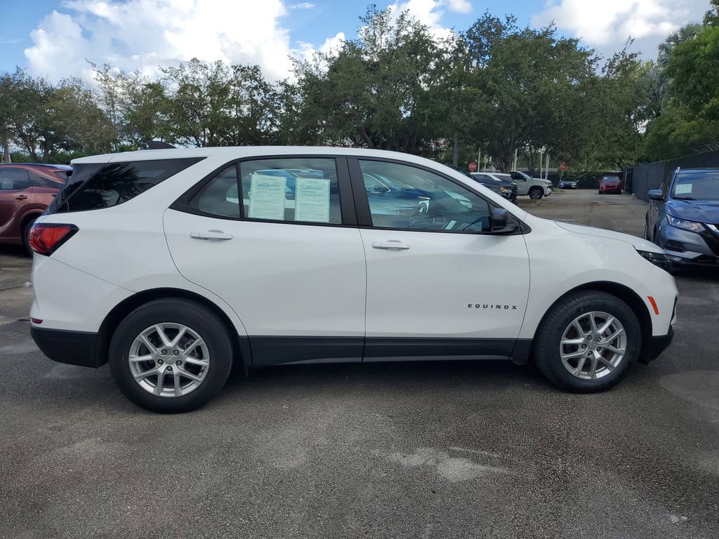 Used 2022 Chevrolet Equinox LS FWD image 8