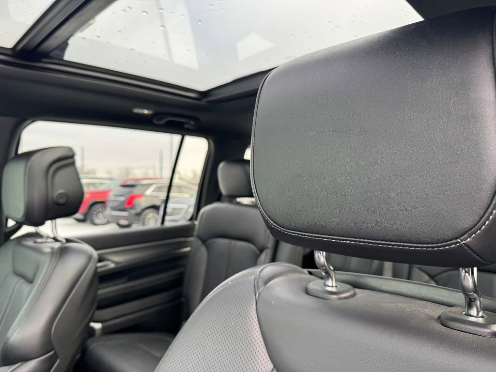 Used 2024 Jeep Wagoneer Series II image 27