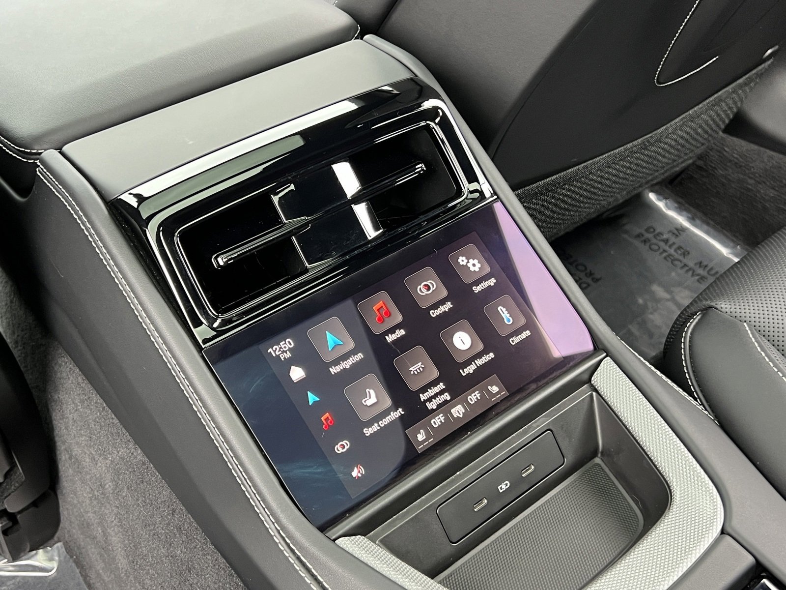 Certified 2025 Porsche Panamera 4 image 19