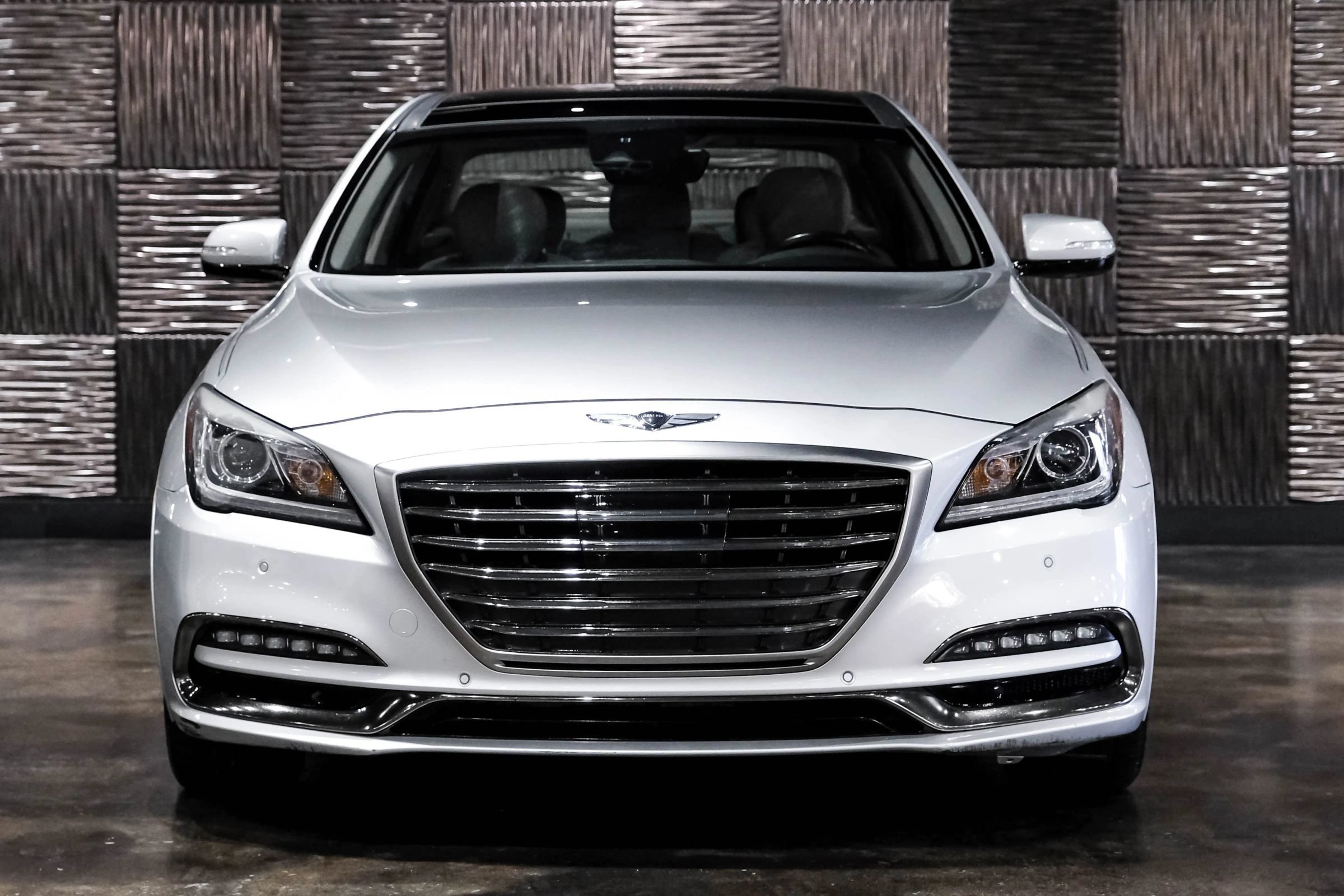 Used 2018 Genesis G80 3.8 w/ Option Group 02 RWD image 6