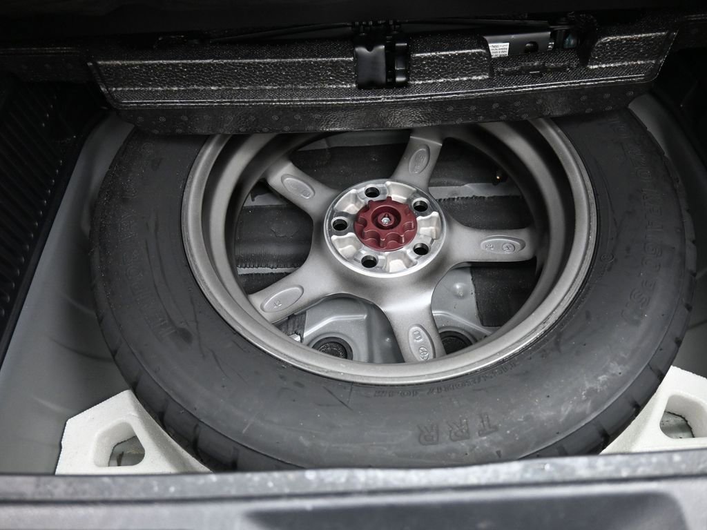 Certified 2023 Toyota Venza XLE AWD/4WD image 23