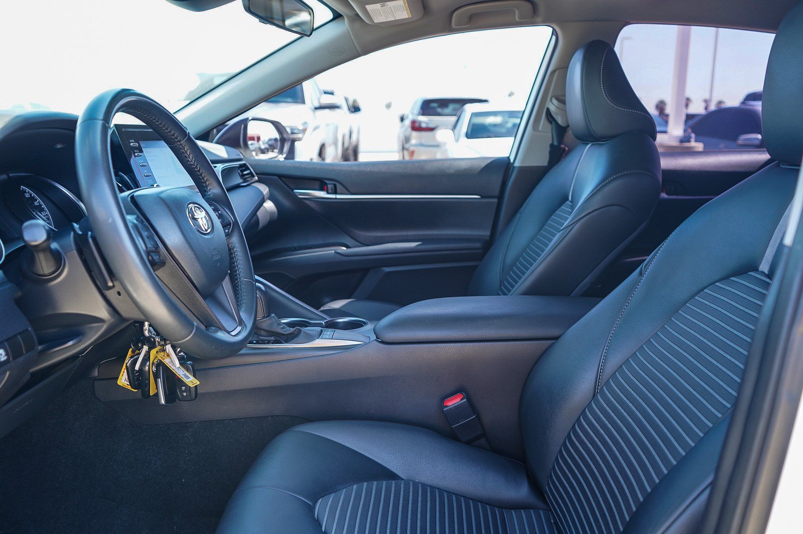 Used 2023 Toyota Camry SE w/ Protection Package (Q2) (TMS) FWD image 19