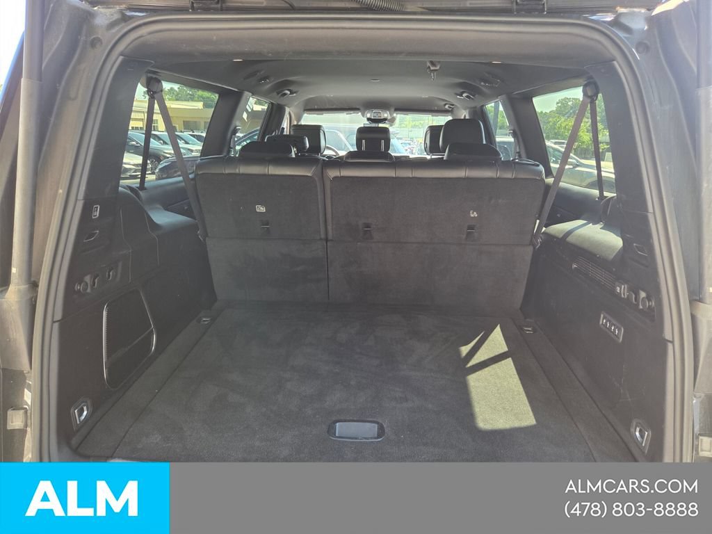 Used 2023 Jeep Wagoneer L Series II AWD/4WD image 13
