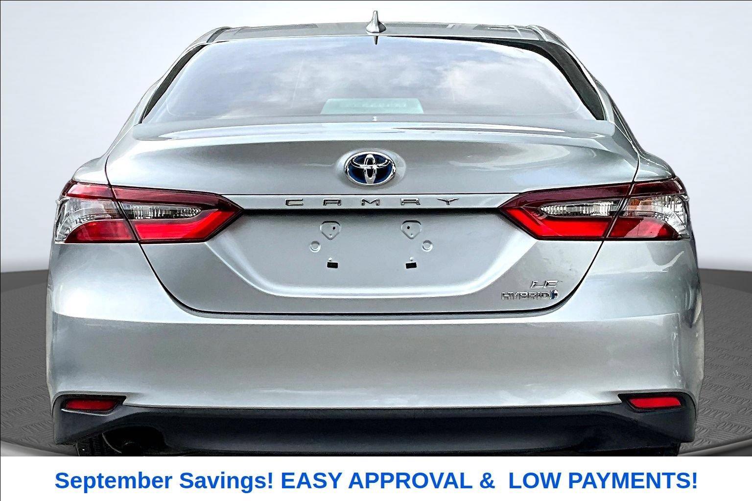 Used 2024 Toyota Camry LE FWD image 4