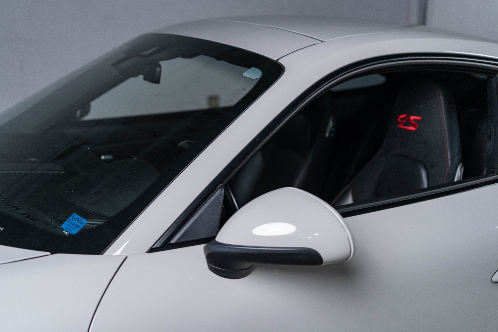 Used 2018 Porsche 911 Carrera 4S AWD/4WD image 3