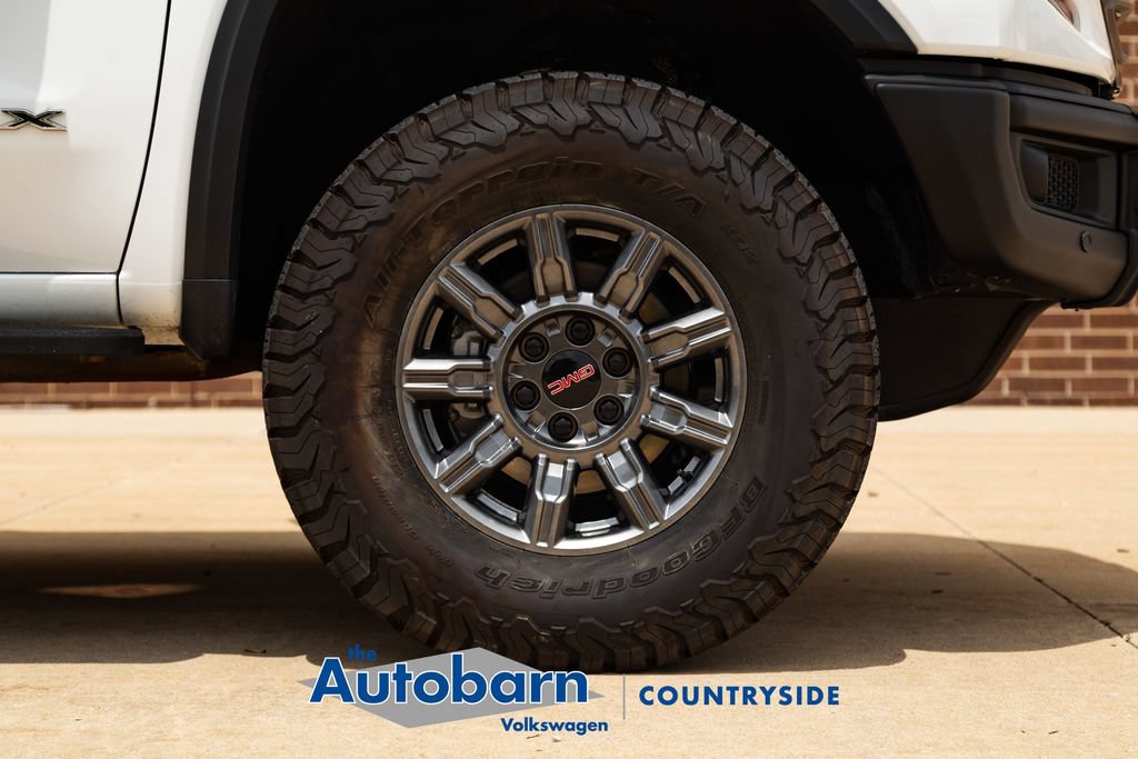 Used 2025 GMC Sierra 1500 AT4X AWD/4WD image 47