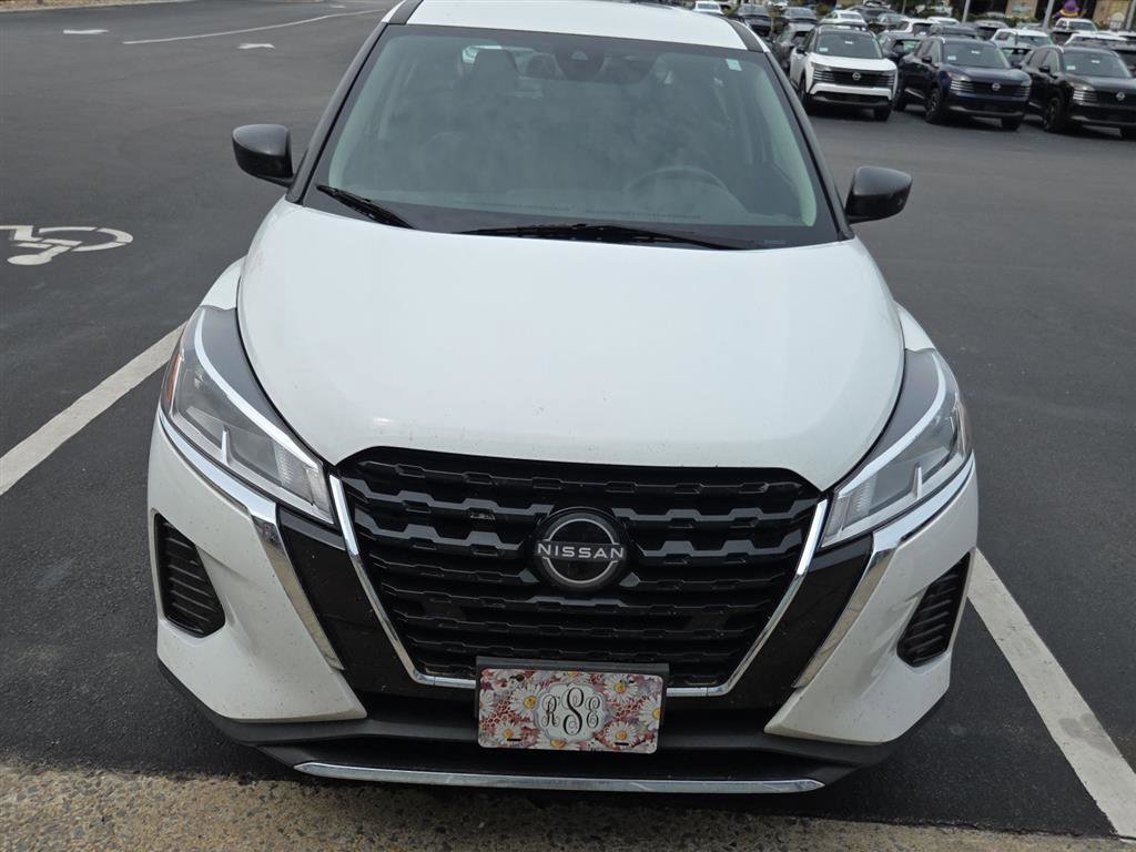 Certified 2023 Nissan Kicks S FWD image 3