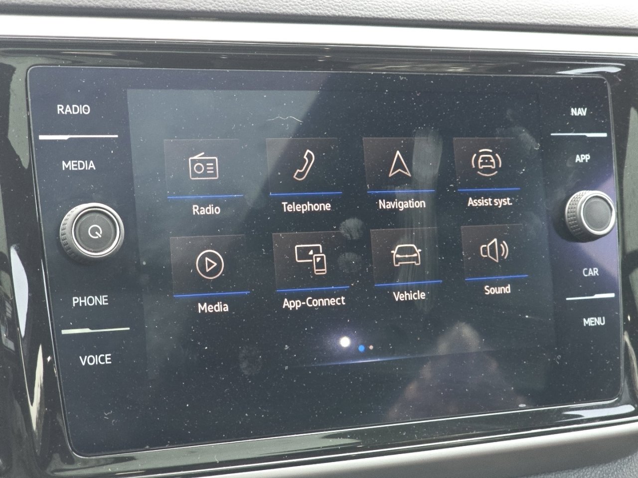 Used 2022 Volkswagen Atlas Cross Sport SEL Premium R-Line image 18