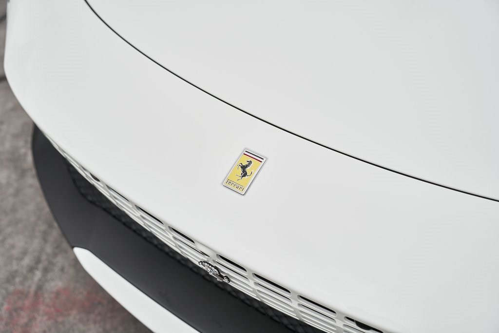 Used 2024 Ferrari Roma Spider image 10