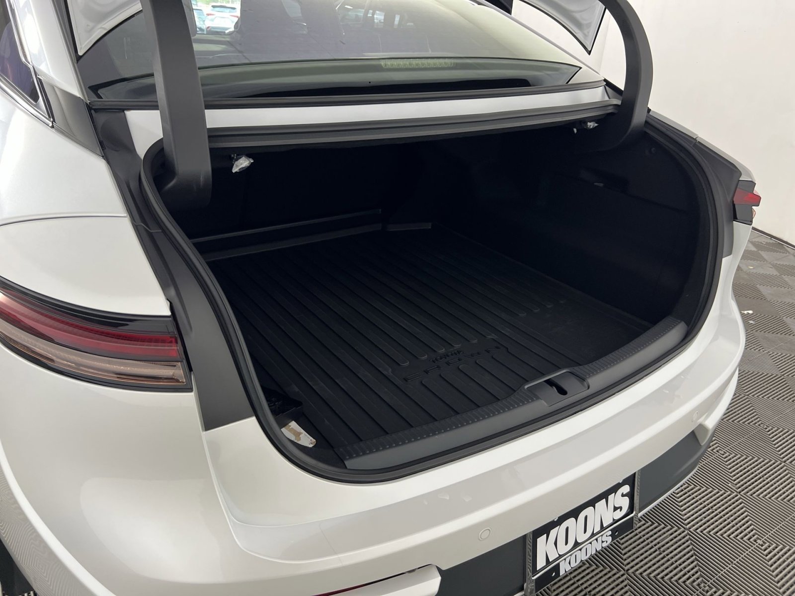 Used 2026 Toyota Crown Platinum image 27