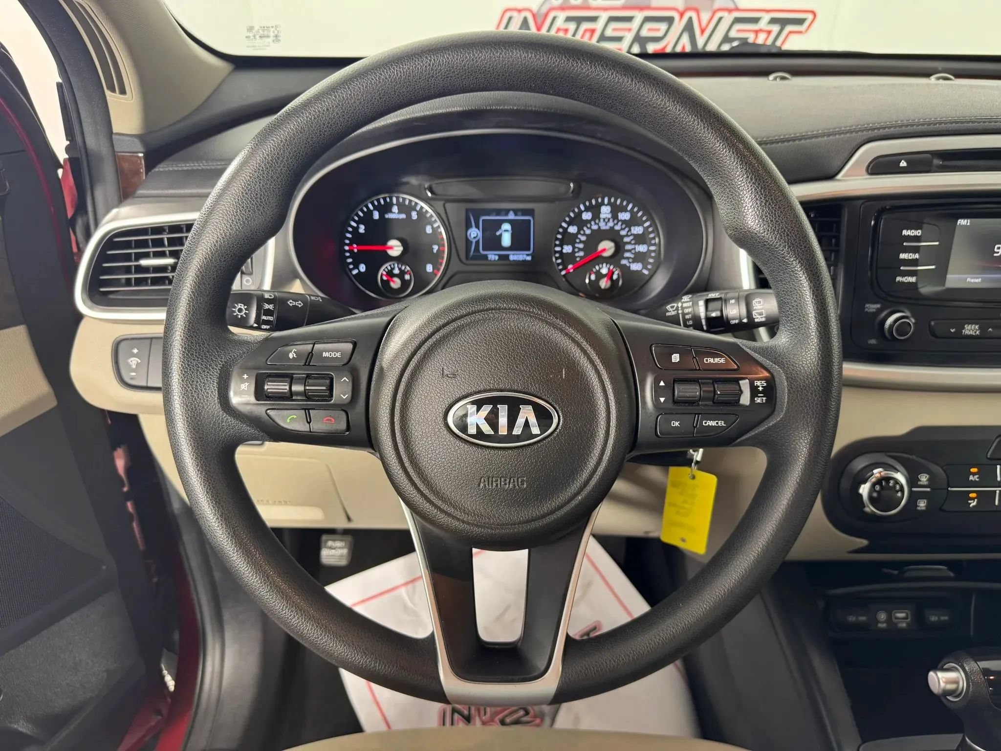 Used 2017 Kia Sorento AWD image 13