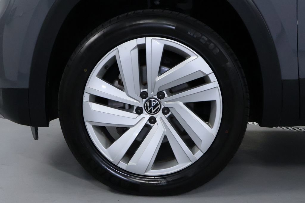 Used 2022 Volkswagen Atlas Cross Sport SE image 36