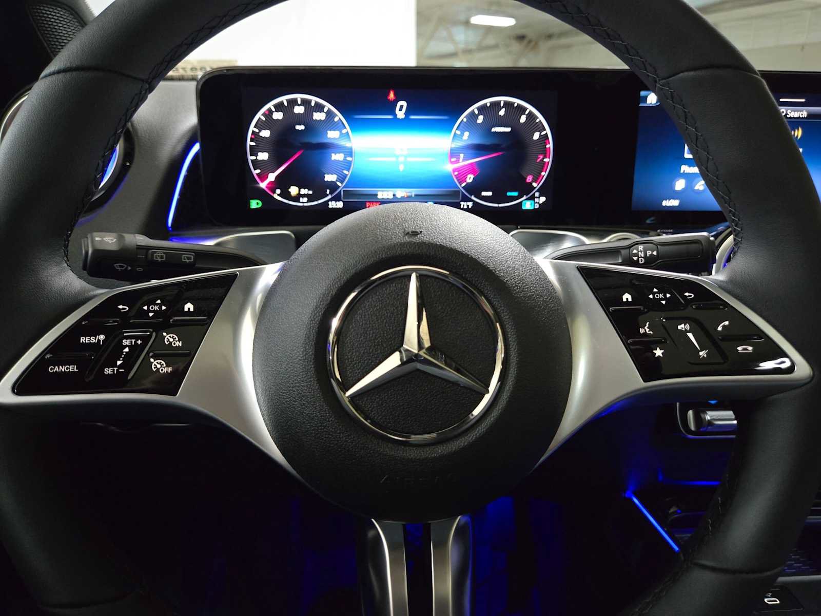 New 2026 Mercedes-Benz GLB 250 4MATIC image 24