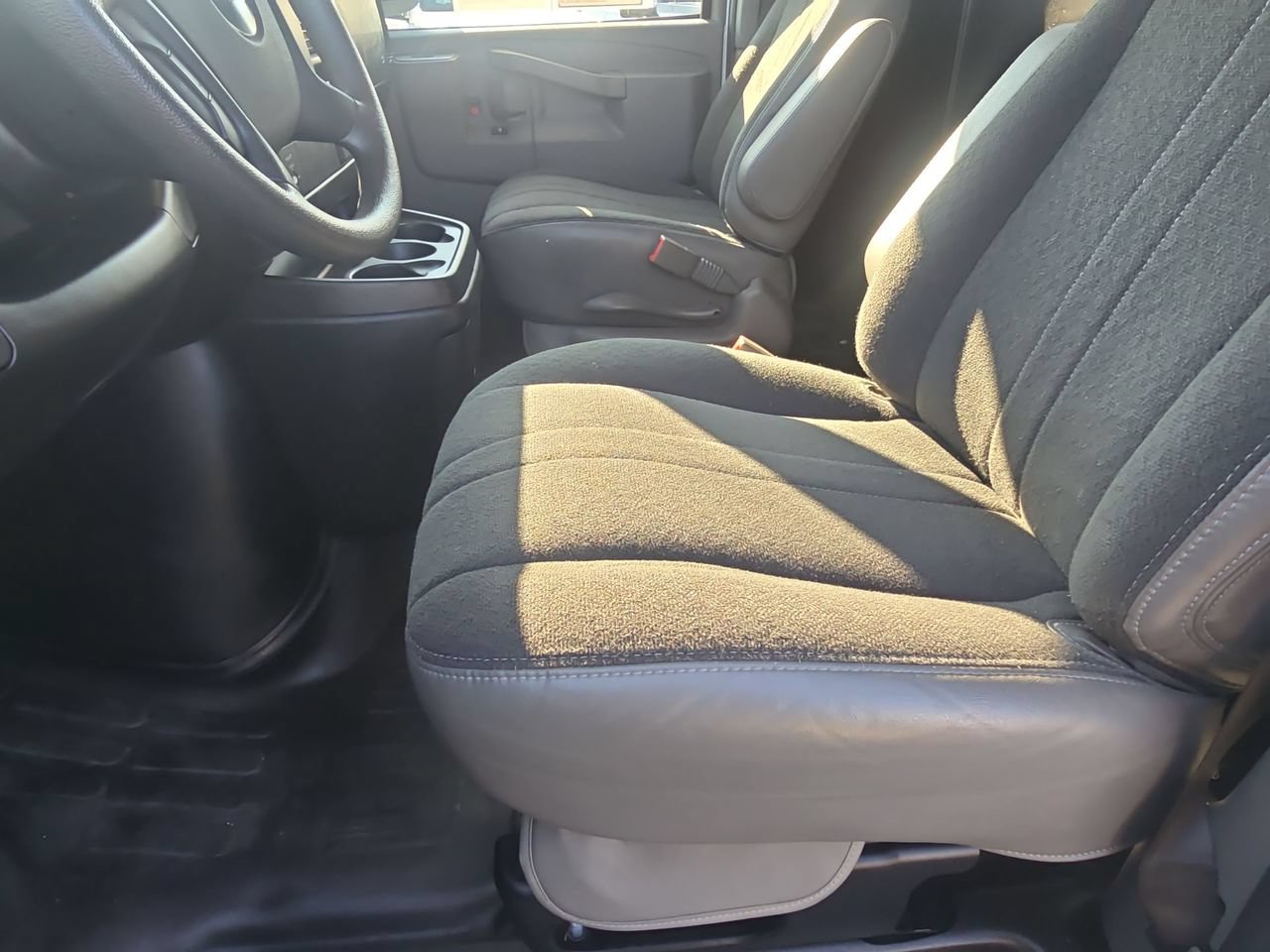 Certified 2025 Chevrolet Express 2500 w/ Driver Convenience Package RWD image 19