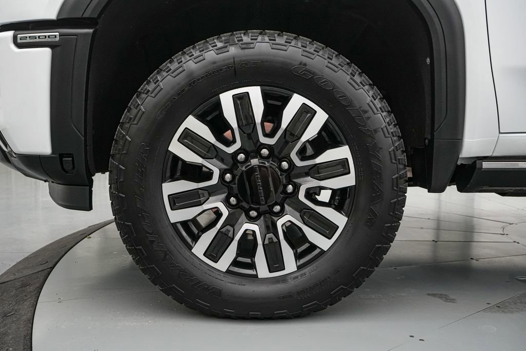 Used 2025 GMC Sierra 2500 Denali Ultimate AWD/4WD image 14
