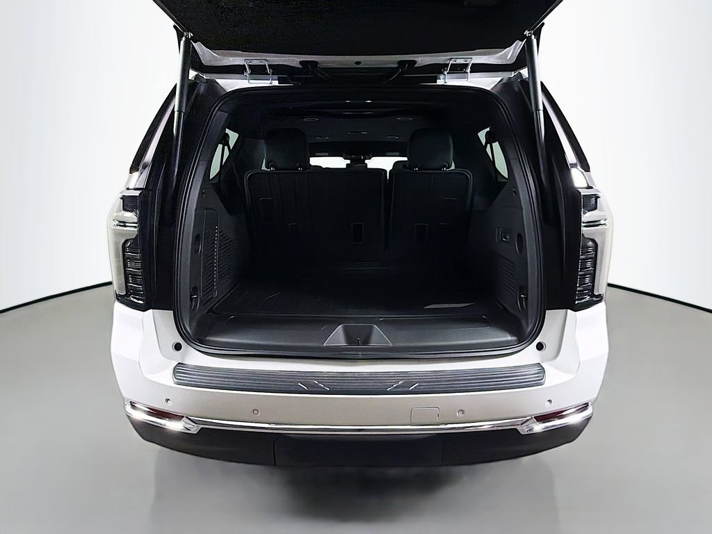 New 2026 Chevrolet Suburban LT w/ Comfort Package AWD/4WD image 27