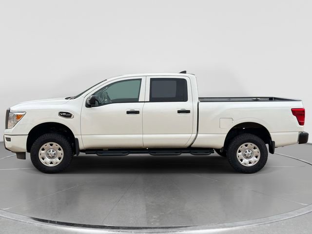 Used 2022 Nissan Titan S w/ HD Front GAWR Package AWD/4WD image 7