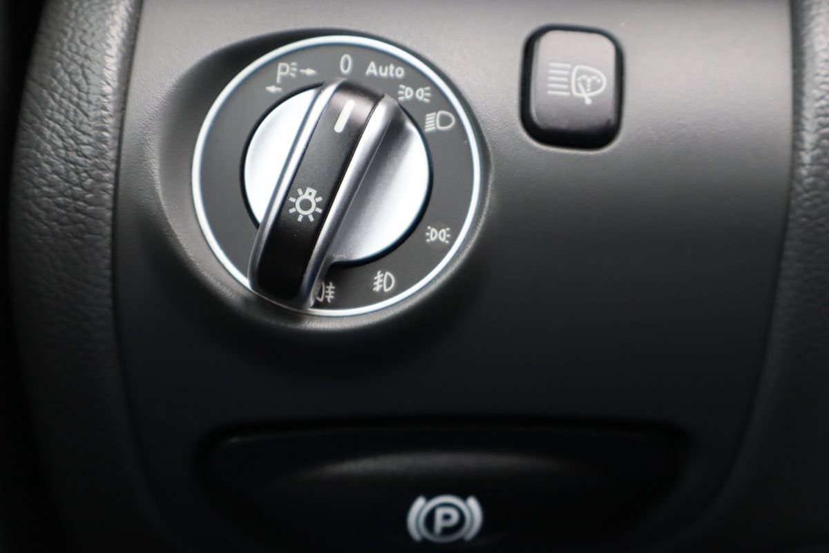 Used 2004 Mercedes-Benz SL 55 AMG image 38