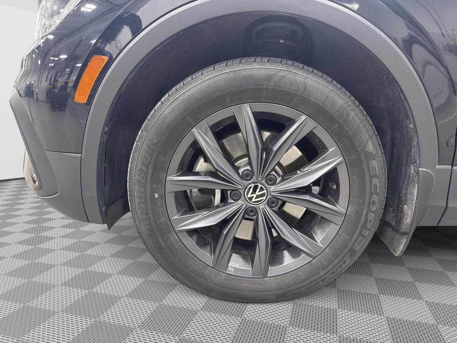 Used 2022 Volkswagen Tiguan SE image 7