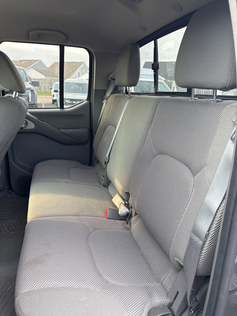 Used 2020 Nissan Frontier SV image 20