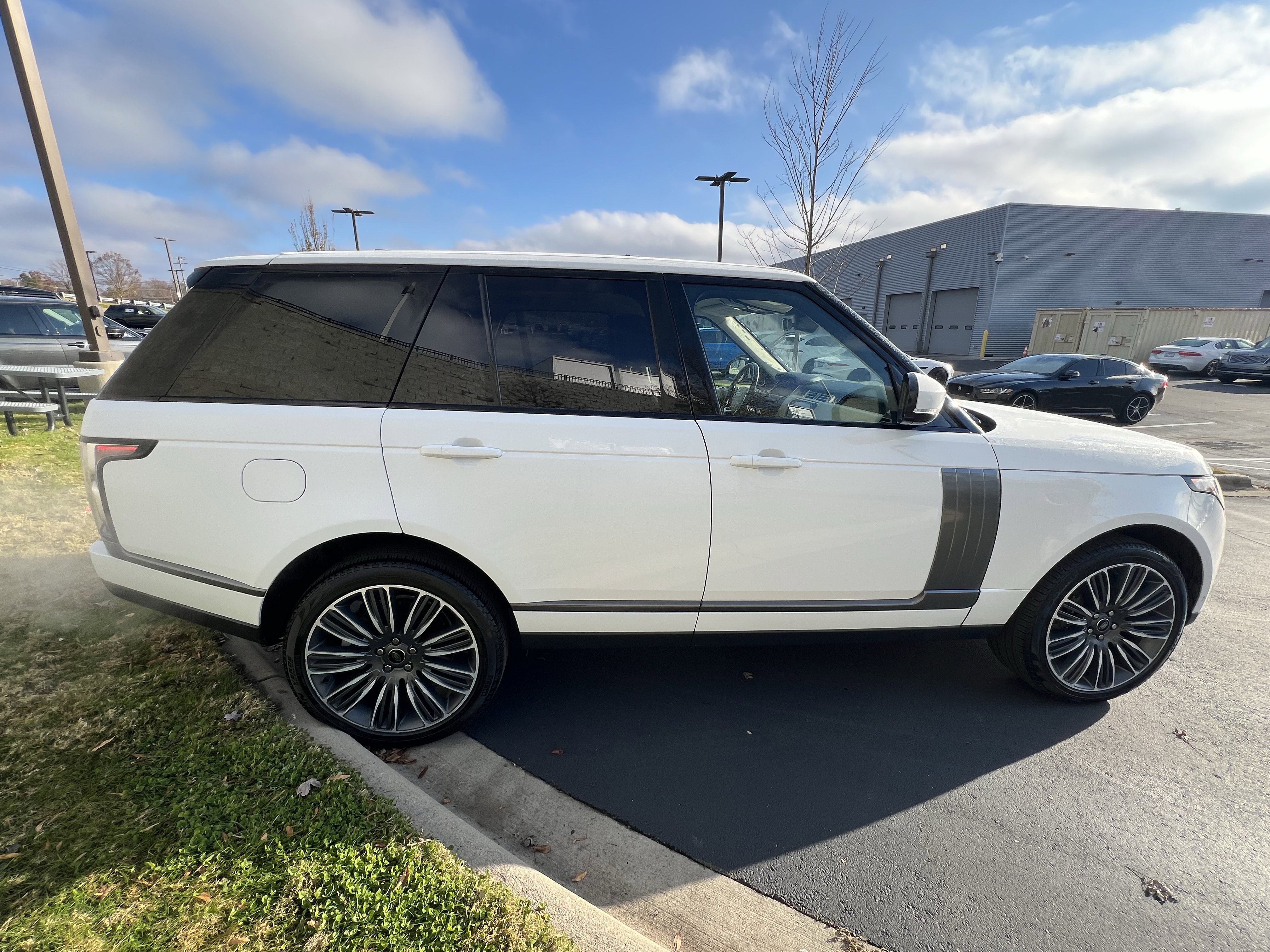 Certified 2022 Land Rover Range Rover P525 Westminster Edition image 7