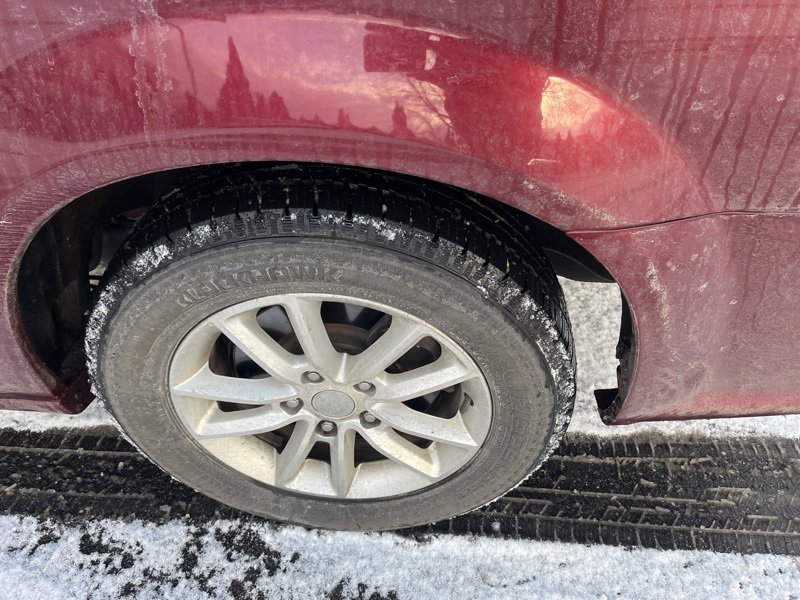 Used 2018 Dodge Grand Caravan SXT image 9