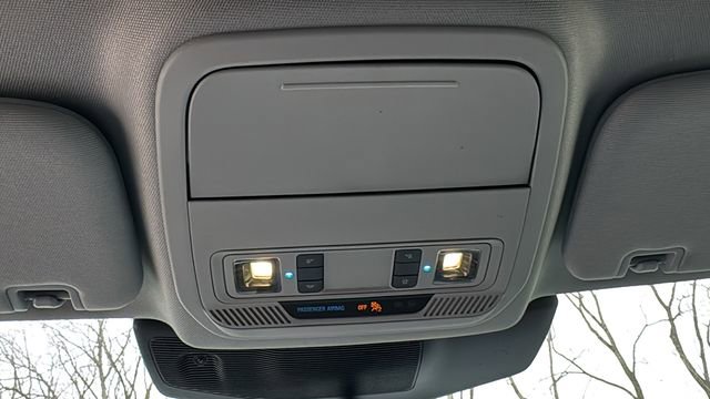 Certified 2022 Ford Explorer XLT w/ Equipment Group 202A image 22