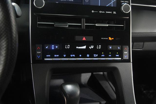Used 2021 Toyota Avalon Limited w/ Advanced Safety Package FWD image 13