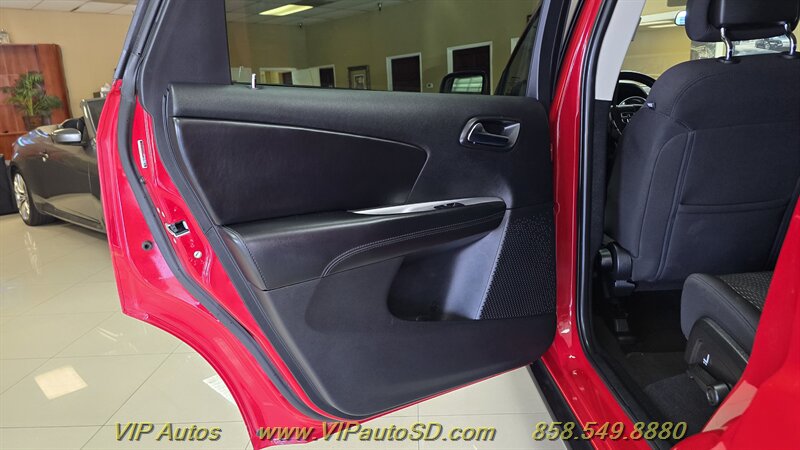 Used 2013 Dodge Journey American Value Package FWD image 13