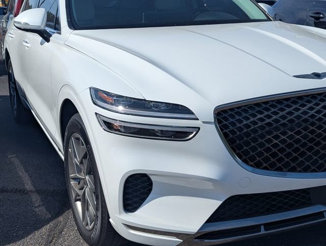 Used 2025 Genesis GV70 2.5T w/ Select Package AWD/4WD image 7